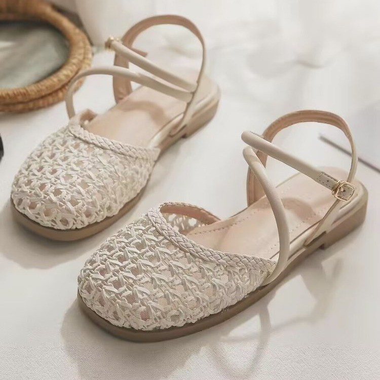 Sandals - صنادل نسائية على الطراز الفرنسي مغلقة