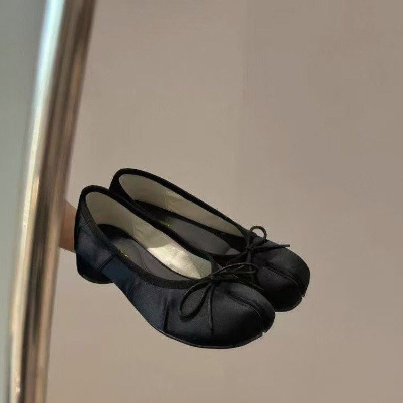 Women'S Shoes - حذاء نسائي سهل الارتداء بنعل ناعم