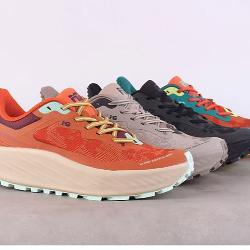 Anti Slip Trail Running Sneakers - أحذية ركض رجالية مضادة للانزلاق مبطنة