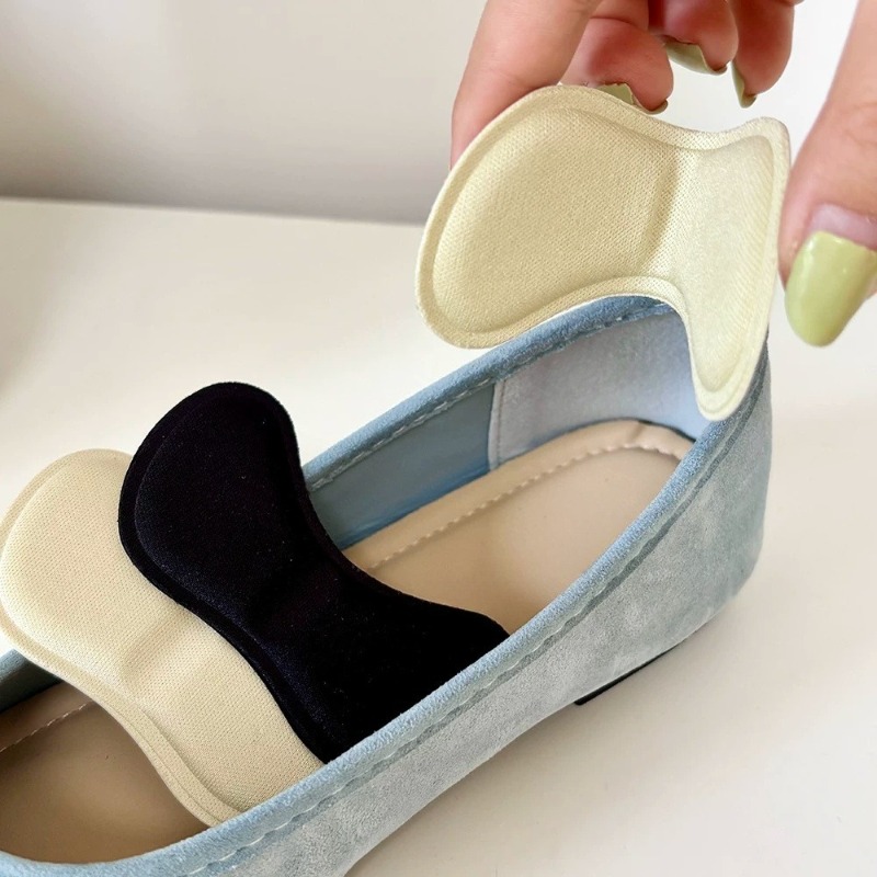 وسادات كعب إسفنجية ذاتية اللصق - مراجعة Sneakers وسعره
