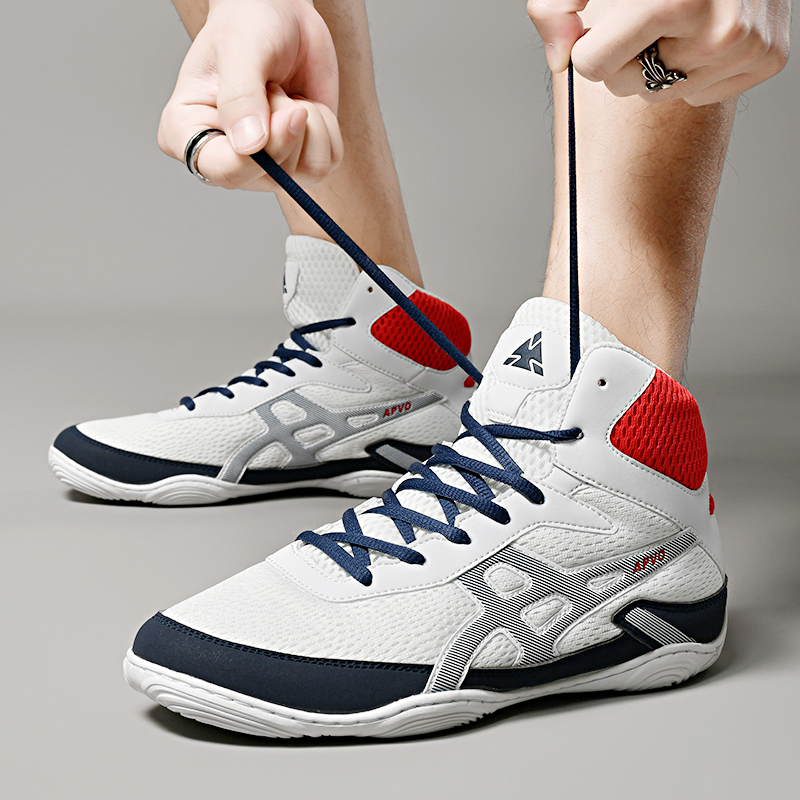 أحذية تدريب خفيفة الوزن للرجال - مراجعة Shock Absorbing Gym Trainers وسعره