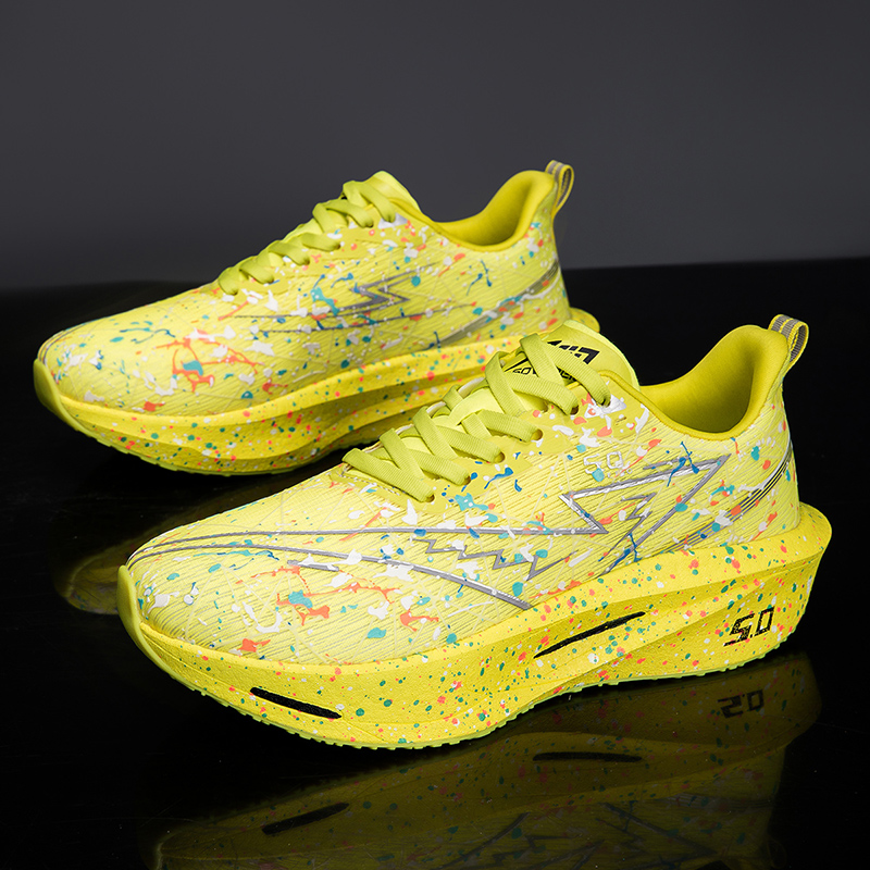 أحذية سباق الماراثون مع لوح أل - مراجعة Carbon Plate Marathon Racing Shoes وسعره