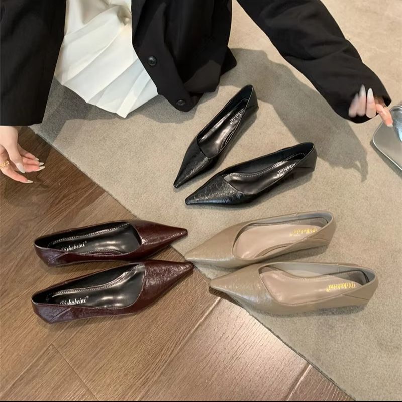 أحذية نسائية صيفية بمقدمة مدبب - مراجعة Sandals وسعره