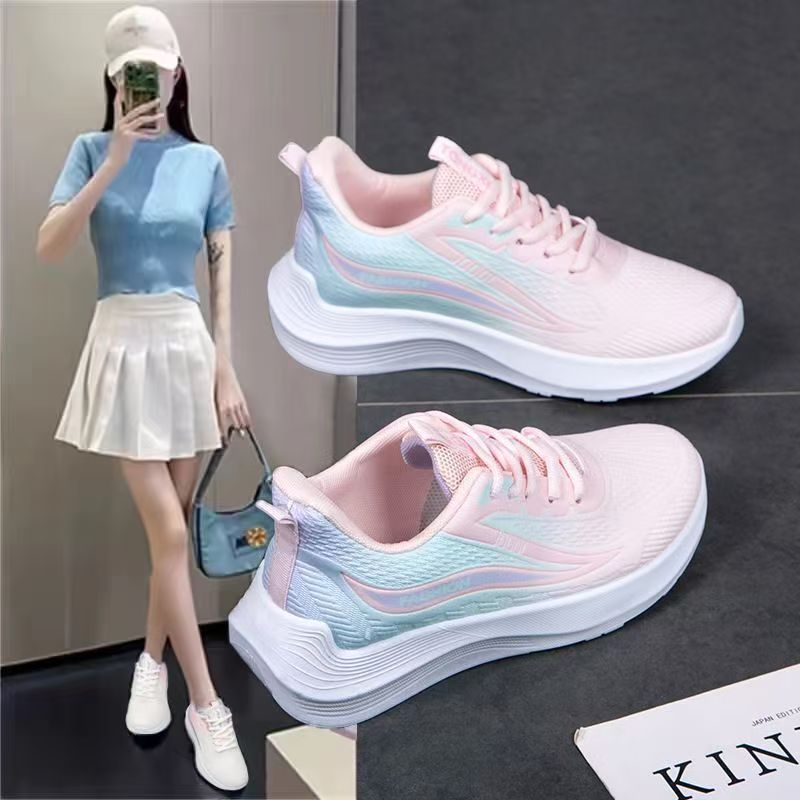 أحذية رياضية نسائية عصرية للمش - مراجعة Shock Absorbing Gym Trainers وسعره