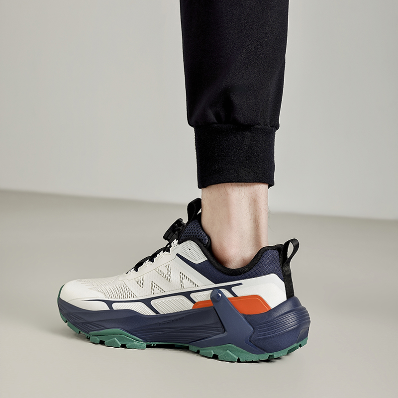 أحذية رجالية للجري على الطرق ا - مراجعة Anti Slip Trail Running Sneakers وسعره