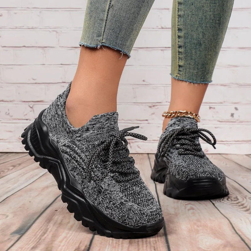 أحذية رياضية عصرية بنعل سميك ل - مراجعة Knit Fabric Lace Up Sneakers وسعره